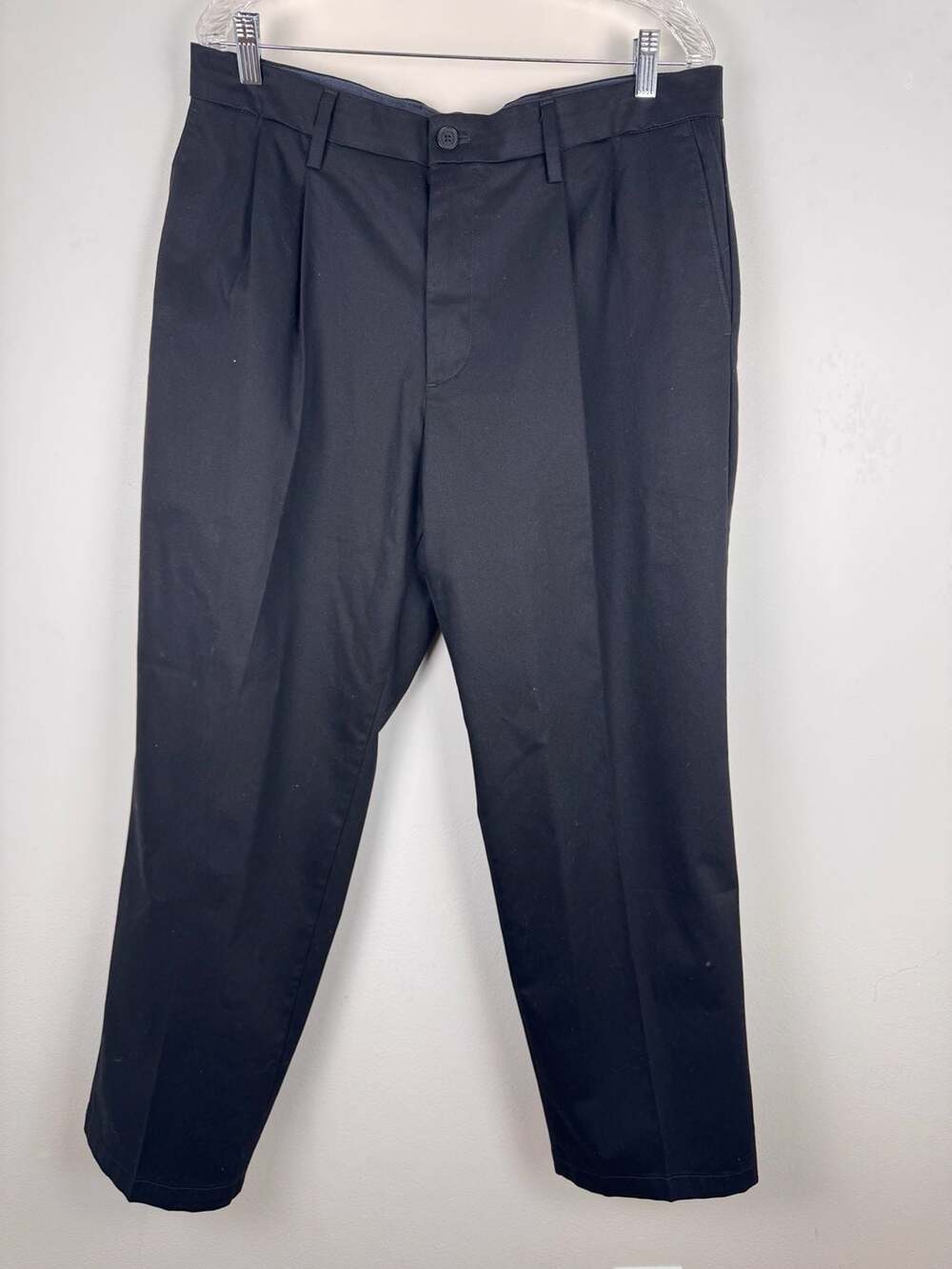 Dockers Signature Khaki Relaxed Fit Pleated Pants Black 34x30